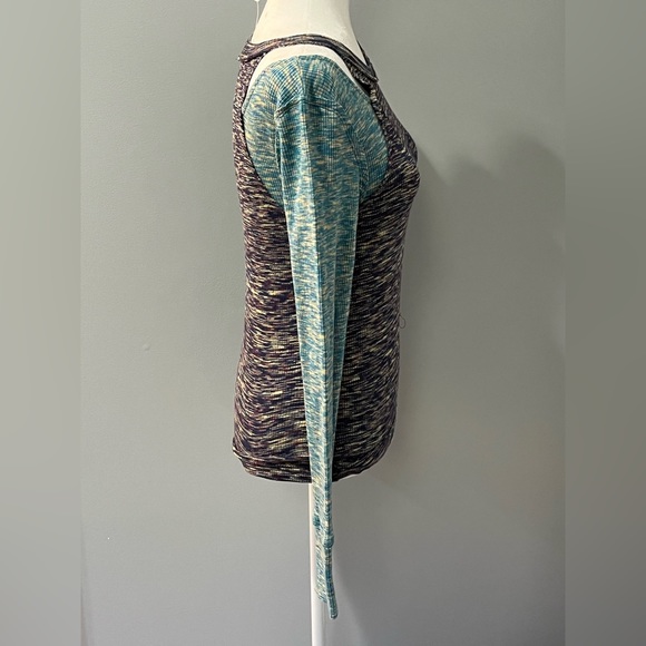 We The Free Top Out Of Control Tee Long Sleeve Women’s Size Medium NEW - Picture 3 of 10